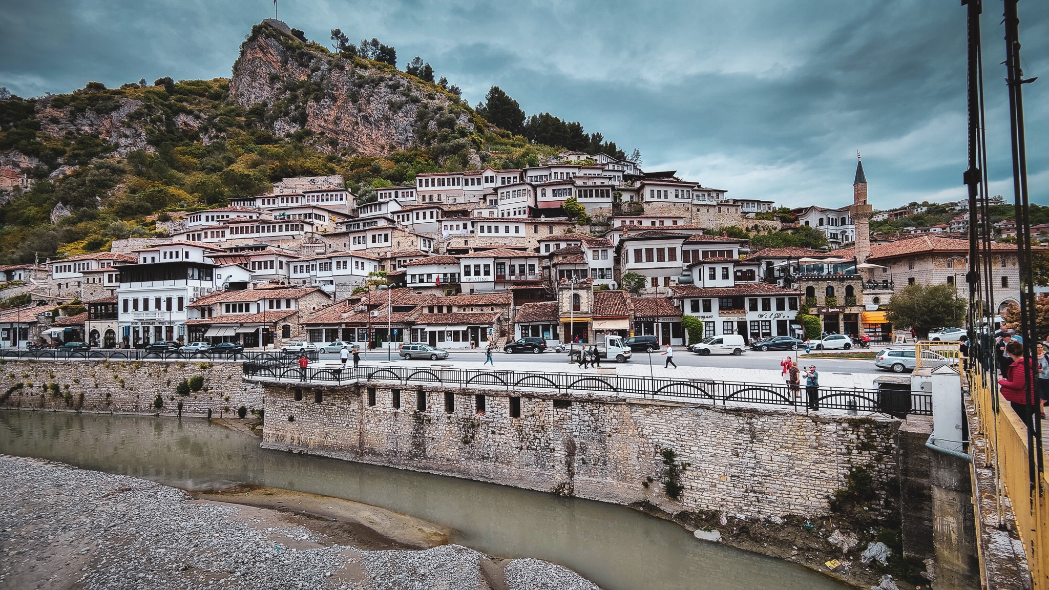 Skyline van de historische stad Berat in Albanië