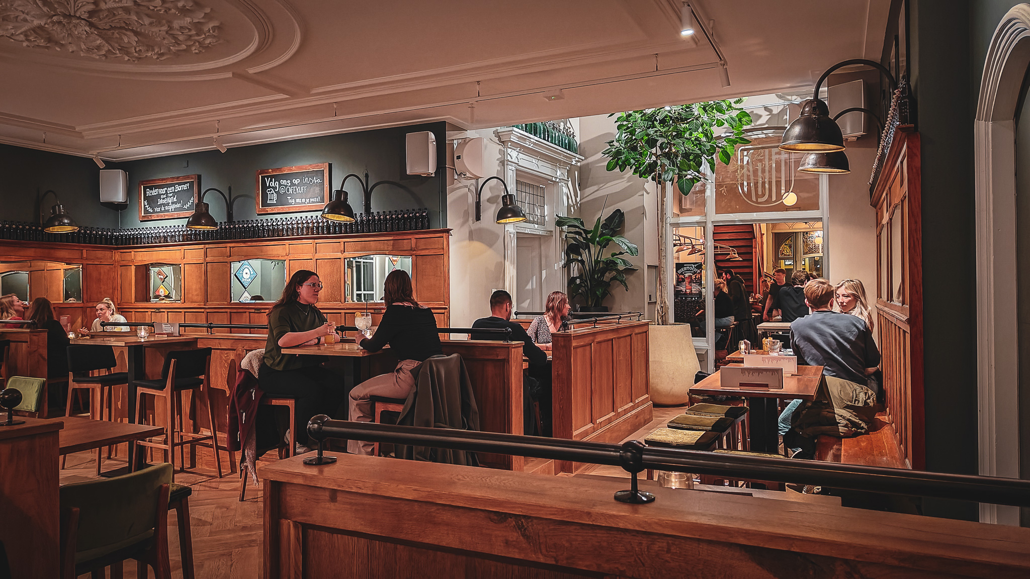 Interieur van restaurant Kijff in Groningen